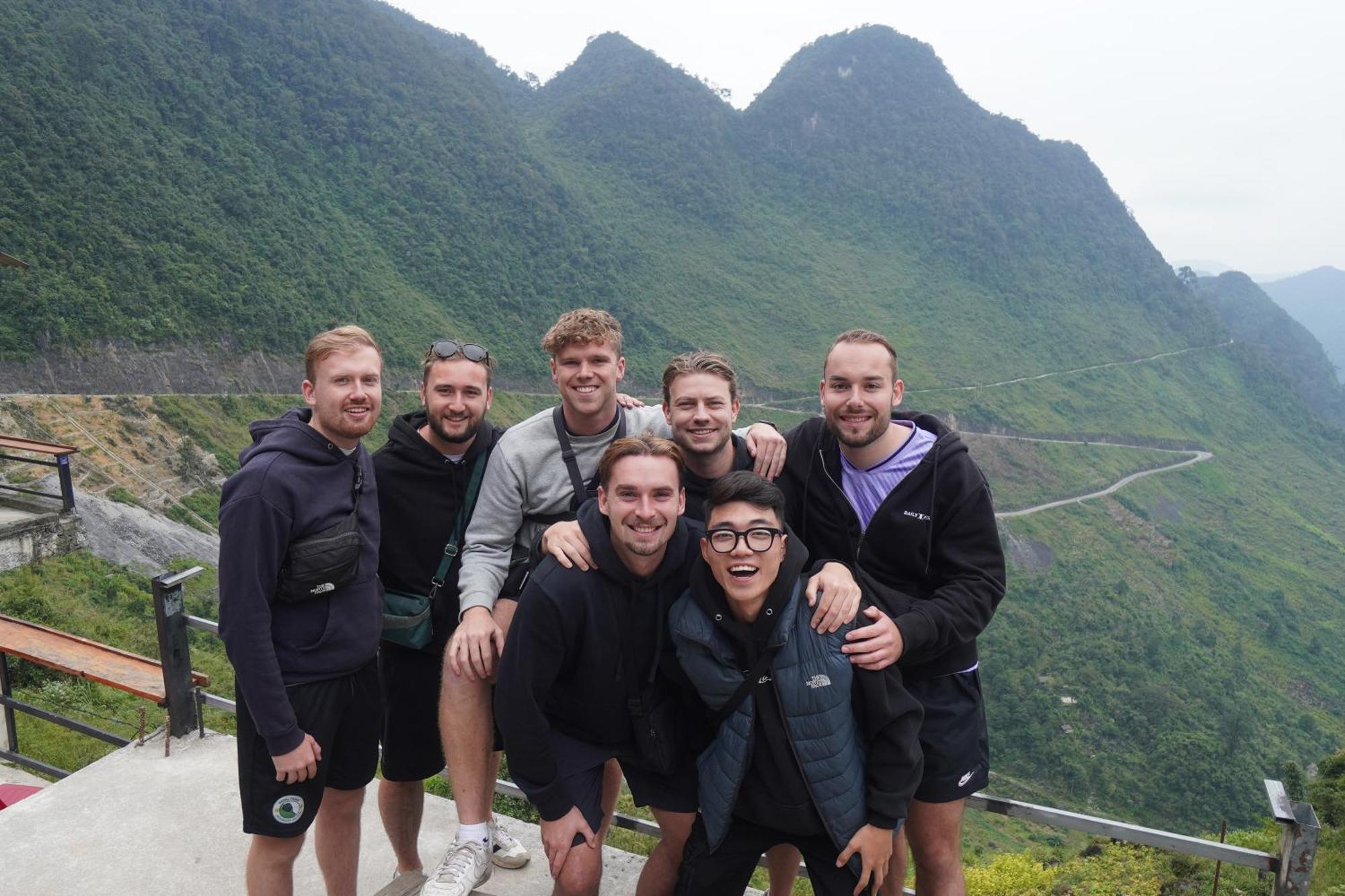 Ha Giang Loop Hostel & Tours Exterior photo